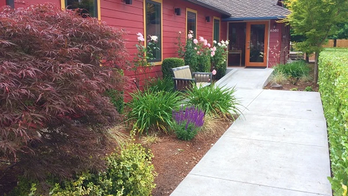Exterior entrance and walkway of Back In Shape Chiropractic in Milwaukie, Oregon